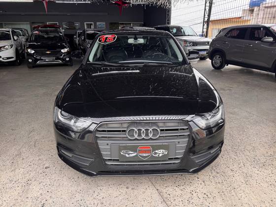 AUDI A4 1.8 TFSI AMBIENTE GASOLINA 4P MULTITRONIC AUDI A4 1.8 TFSI AMBIENTE GASOLINA 4P MULTITRONIC